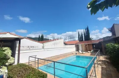 Casa térrea 4 quartos piscina proxima a lucas n. Garcez 500m2 terreno