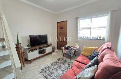 Sobrado em condomínio,  2 quartos , vaga fixa, casa em ótimo estado, abaixo do preço