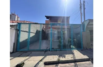 Casa com 4 quartos à venda na Rua Pedro Ramos Júlio, 76, Vila Santana, Mogi das Cruzes