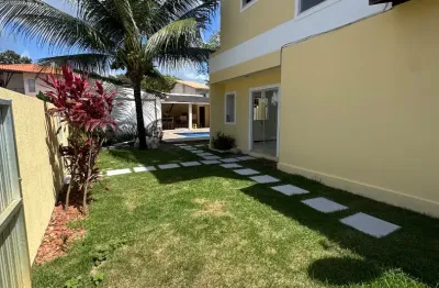 Encante-se com esta belíssima residência em condomínio fechado, perfeita para quem busca conforto, lazer e segurança.