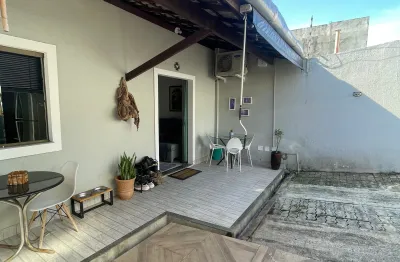 Oportunidade em ipitanga – casa solta com amplo terreno
