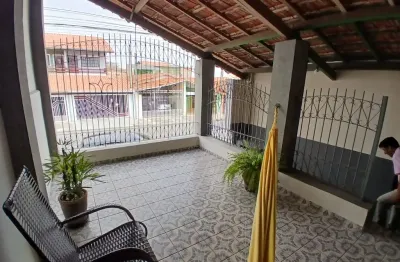 Casa com 2 dormitórios próxima ao sesi (bosque dos eucaliptos)