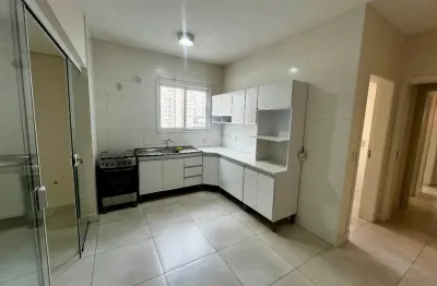 Ótimo apartamento no centro disponível para locação anual