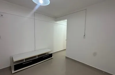 Apartamento com 1 quarto para alugar na Rua 2700, 56, Centro, Balneário Camboriú