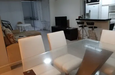 Apartamento de 3 quartos para até seis pessoas disponível para locação por diárias em balneário camboriú