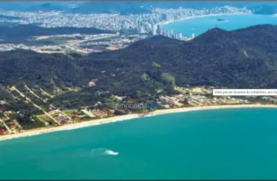 Casa para até 12 pessoas na paradisíaca praia do estaleirinho