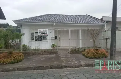 Casa com 5 quartos à venda na rua cristóvão colombo, 402, floresta, joinville por r$ 1.200.000