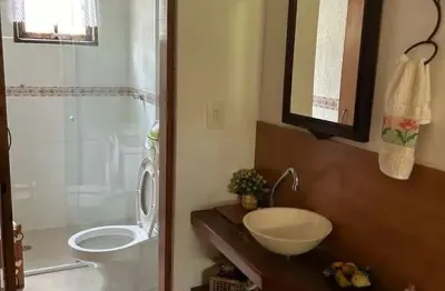 Casa em condomínio fechado com 4 quartos à venda na rua oswaldo de andrade, 899, pinheiros tênis village, cotia por r$ 1.050.000