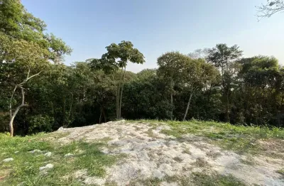 Terreno à venda na Rua Manga Rosa, Chácara Moinho Velho, Carapicuíba por R$ 310.000