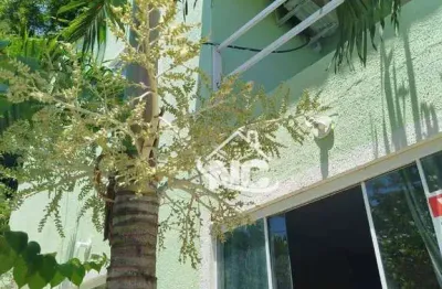 Casa com 3 quartos à venda, 250 m² por r$ 450.000 - itaipu - niterói/rj