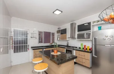 Casa com 2 quartos à venda na Rua Juan de Badajóz, 120, Vila Portuguesa, São Paulo