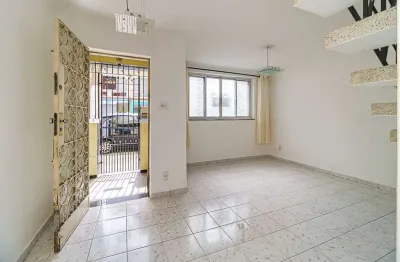 Casa com 2 quartos à venda na Rua Domingos Rodrigues, 252, Lapa, São Paulo