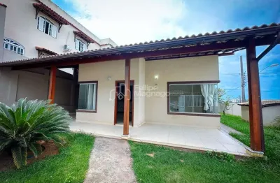 Casa linear de 3 quartos com piscina e churrasqueira e venda em guarapari