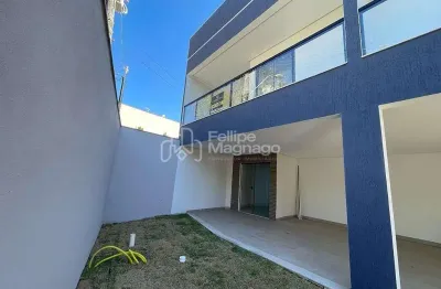 Casa duplex de 3 quartos a venda em santa mônica, guarapari