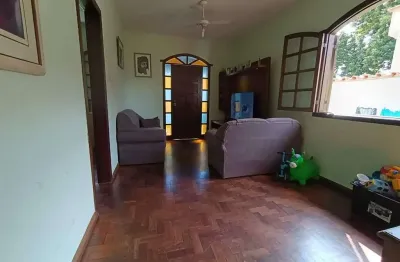 Casa com 5 quartos à venda no Horto Florestal, Belo Horizonte 