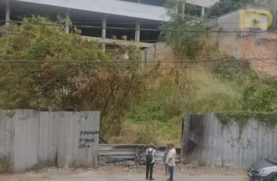 Terreno à venda na Ana Lúcia, Sabará 