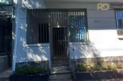 Casa comercial em ponto estratégico da avenida do contorno