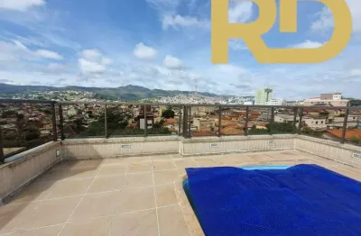 Linda cobertura com 4 quartos sendo 1 suíte e 2 vagas paralelas.