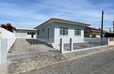 Casa 3 dormitorios  na ponte do maruim em palhoça com terreno amplo e edicula aos fundos