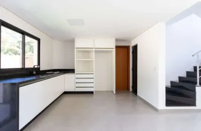Sobrado com 3 quartos e 2 banheiros para alugar, 140 m² por r$ 8.000/mês