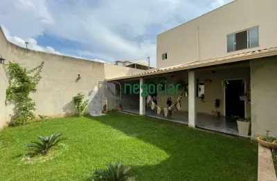 Casa com 2 quartos à venda na Rua Alecrin, Monte Verde, Betim