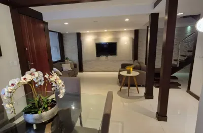 Casa com 3 quartos à venda no Glória, Macaé 