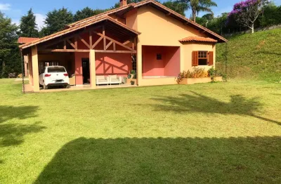 Venda de um Linda Chácara em Itapeva Sul de Minas, Com Piscina e Toda Mobiliada