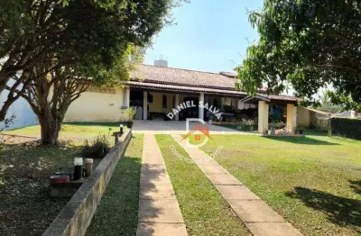 Chácara com 2 dormitórios (01 suíte) à venda, 1500 m² por r$ 780.000 - condomínio fechado pinhal - piracaia/sp