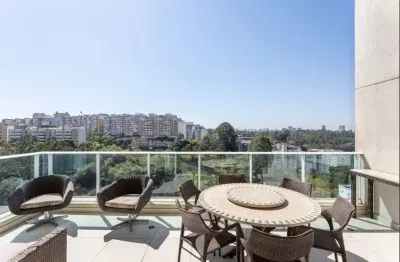 Apartamento à venda 186 metros com pé direito duplo no living e varanda 3 suítes e 4 vagas panamby