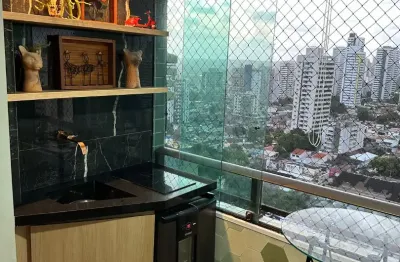 Lindo apartamento todo reformado com 3 quartos, na Madalena.