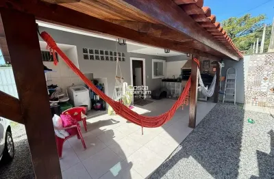 Casa à venda no bairro praia das taquaras em balneário camboriú/sc