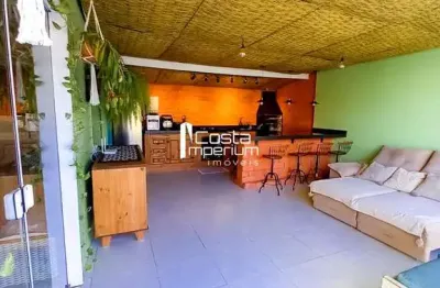 Terreno de 450m² com casa e cabana a 200m da praia em penha/sc