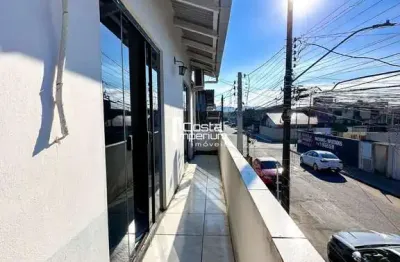 Casa com quintal no bairro cidade nova em itajaí-sc