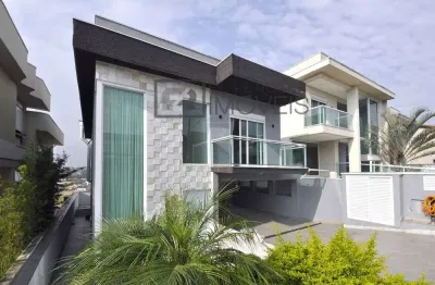 Casa vértex 3 suíte, area gourmet integrada com piscina, sala de tv grande, com garagem parque das rosas, cotia/sp