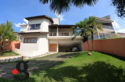 Casa com 4 quartos à venda na Avenida Pinerollo, Centro, Arujá