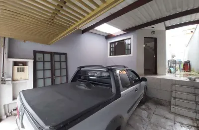 Casa com 2 quartos à venda na Rua Francisco de Soutomaior, Jardim Lourdes, São Paulo