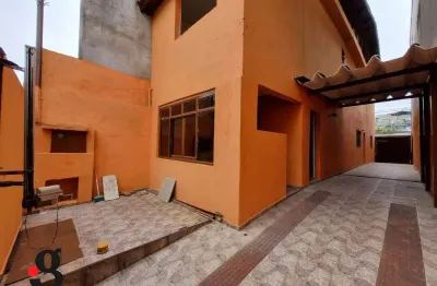 Casa com 3 quartos à venda na Rua Tsutomu Henni, Vila Jacuí, São Paulo