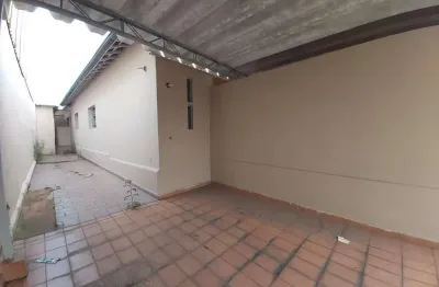 Casa com 2 quartos para alugar na Rua Joanita de Oliveira, São Miguel Paulista, São Paulo