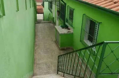 Casa a venda no jaguare , 3 imoveis no mesmo terreno.