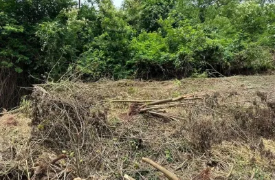 Terreno à venda no Três Montanhas, Osasco 