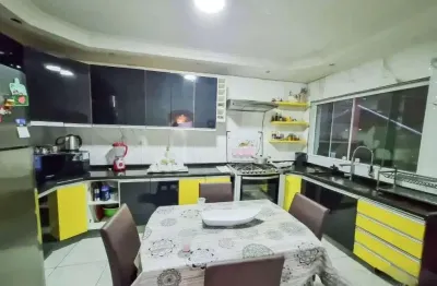 Sobrado de 3 dormitorios com churrasqueira no jardim d&#39;abril, osasco
