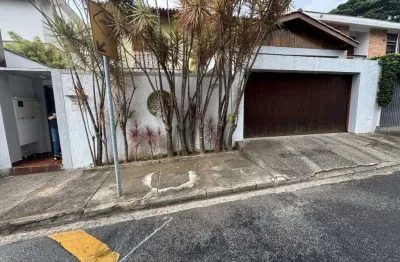 Charmoso sobrado na vila sao francisco, sao paulo - 4 dormitorios, churrasqueira e quintal.