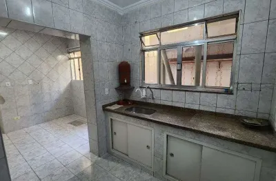 Casa confortavel com 2 dormitorios para alugar no rio pequeno, sao paulo