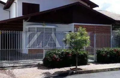 Casa com 3 dormitorios a venda, 350 m2 na joao pinheiro - pocos de caldas/mg