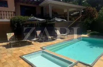 Casa à venda no Jardim Quisisana, Poços de Caldas 
