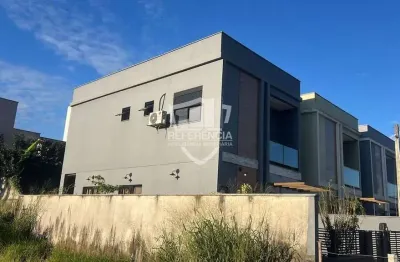 Casa com 3 quartos à venda no rio tavares, florianópolis  por r$ 1.000.000