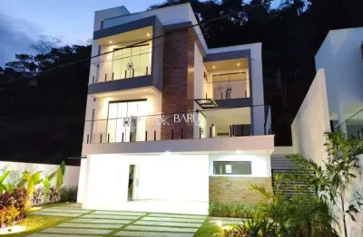 Casa triplex com elevador no condomínio pedras altas no bairro aeroporto ao lado da sociedade portug