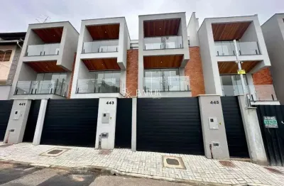 Santa catarina, casa duplex, 3 quartos, suíte, varanda, garagem, espaço gourmet. venha conferir!!!