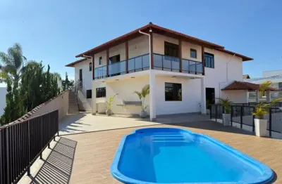 Spinaville,  casa duplex, 4 quartos, suítes, 6 vagas, área de lazer completa. sensacional.