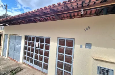 Democrata, casa triplex, 6 quartos, 5 vagas, vista livre para cidade, oportunidade. venha conferir!!!